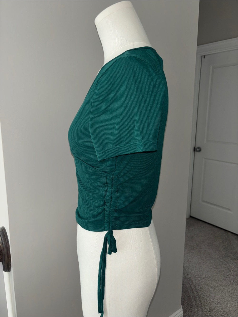 3 Women’s Short Sleeve Wrap Crop Top - Black, White, Green - Picture 3 of 6